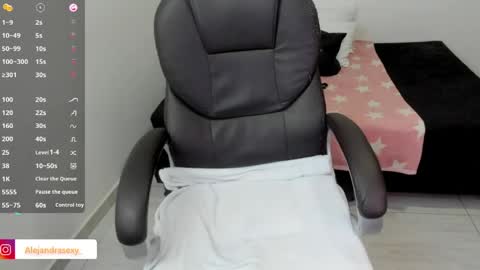 alejandra online show from 04-20-26, 09:49