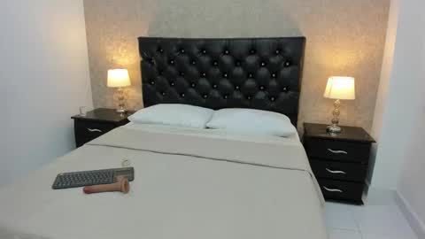 Snapshot of alejandra_tellez chatting on 11-04-25, 07:24 Alejandra Tellez online show from 11-04-25, 07:24