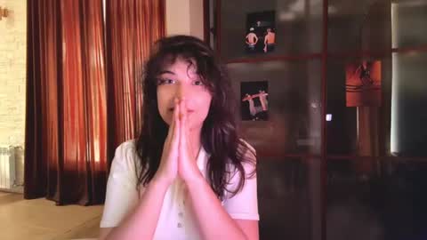 Snapshot of alejandrinagellis chatting on 07-21-26, 12:18 Hanna online show from 07-21-26, 12:18