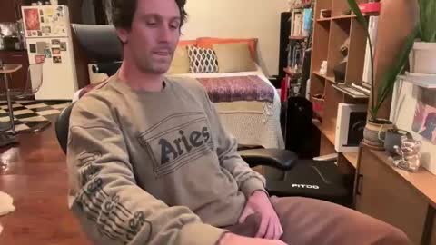 pluto online show from 04-04-26, 10:29