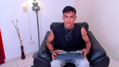 Alejandro williams online show from 05-25-26, 08:37