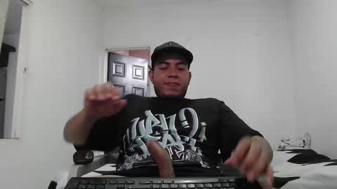 Snapshot of alejandrocock23 chatting on 03-08-25, 02:51 alejandrocock online show from 03-08-25, 02:51