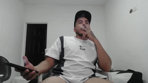Snapshot of alejandrocock23 chatting on 03-12-25, 11:44 alejandrocock online show from 03-12-25, 11:44