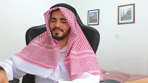 alejandroo_7 online show from 01-19-25, 12:49