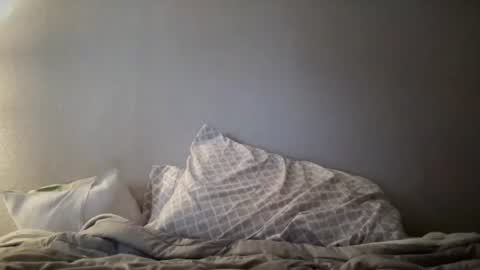 Snapshot of alejandrosins18 chatting on 07-16-26, 09:54 alejandrosins18 online show from 07-16-26, 09:54