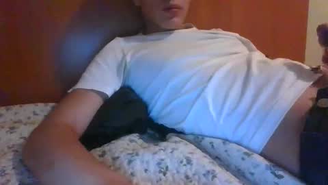Snapshot of alejandroyque chatting on 03-30-26, 03:40 alejandroyque online show from 03-30-26, 03:40