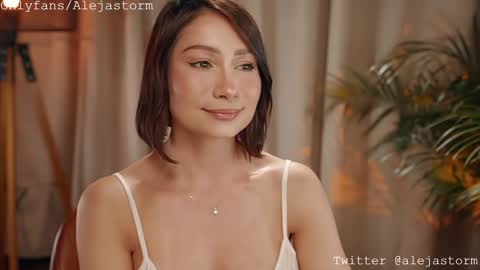 Alejandra online show from 01-11-26, 02:27