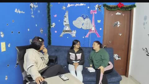 zoe and Kataleya online show from 02-10-25, 12:29