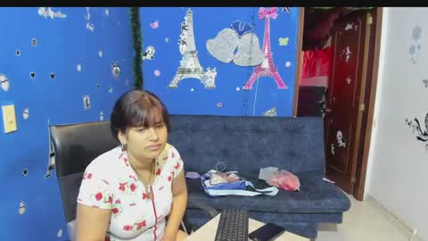 zoe and Kataleya online show from 02-11-25, 12:58