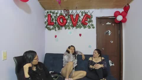 zoe and Kataleya online show from 02-25-25, 03:27