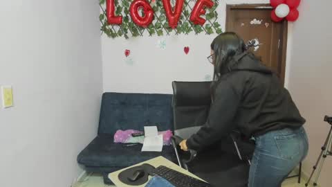 zoe and Kataleya online show from 03-01-25, 12:45