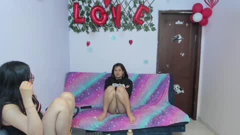 zoe and Kataleya online show from 03-05-25, 03:40