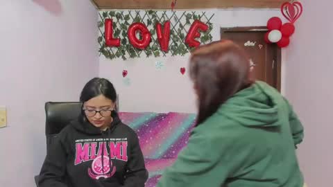 zoe and Kataleya online show from 03-07-25, 03:18