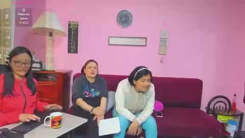 zoe and Kataleya online show from 09-09-25, 12:59