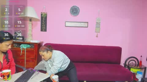 zoe and Kataleya online show from 09-10-25, 12:27