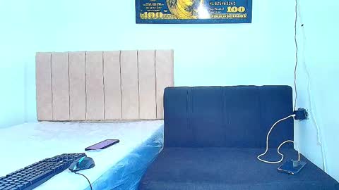alejo_21cm online show from 10-02-25, 04:14