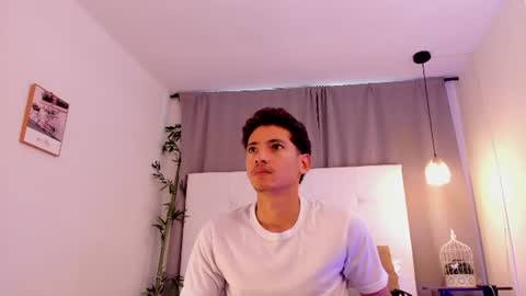 Snapshot of alejo_exotic chatting on 07-02-26, 12:22 alejo_exotic online show from 07-02-26, 12:22