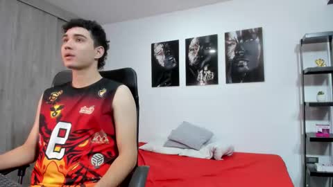 alejo_gray1 online show from 03-03-26, 08:37