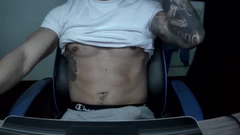 Snapshot of alejoduarte16 chatting on 12-04-25, 06:49 alejoduarte16 online show from 12-04-25, 06:49