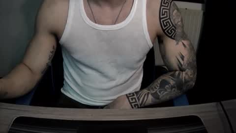 Snapshot of alejoduarte16 chatting on 03-15-26, 04:24 alejoduarte16 online show from 03-15-26, 04:24