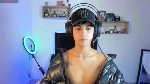 alejo online show from 11-08-25, 01:06