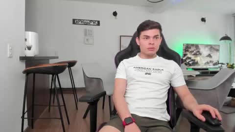 ONLYFANS Alejoo twink online show from 02-25-25, 06:53