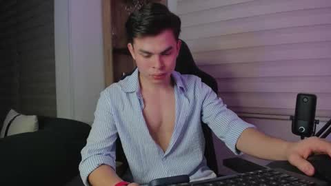 ONLYFANS Alejoo twink online show from 02-19-26, 05:36