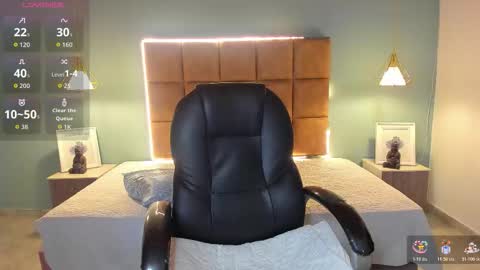 Snapshot of alejootwink chatting on 11-13-25, 02:43 ALejoo Saenz online show from 11-13-25, 02:43