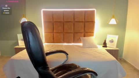 Snapshot of alejootwink chatting on 11-20-25, 02:45 ALejoo Saenz online show from 11-20-25, 02:45