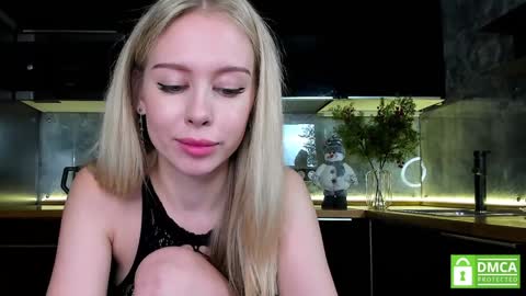 Snapshot of aleksa_cutie chatting on 01-04-25, 12:49 Next stream - 2 dec - online show from 01-04-25, 12:49