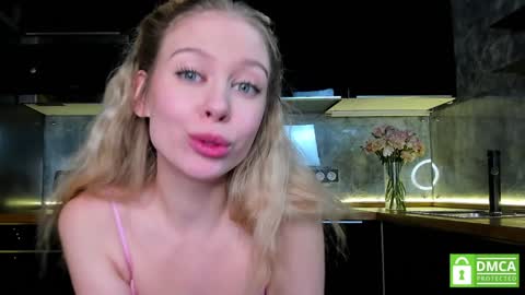 Snapshot of aleksa_cutie chatting on 01-21-25, 12:07 Next stream - 2 dec - online show from 01-21-25, 12:07