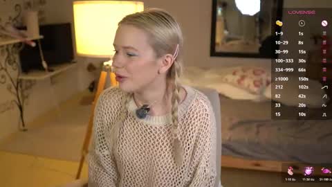 Lexi online show from 11-09-25, 04:11