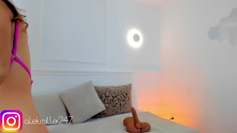 Snapshot of aleksandra_miller chatting on 03-07-25, 12:23 Aleksandra online show from 03-07-25, 12:23