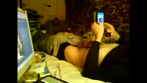 Snapshot of alekss4 chatting on 12-15-24, 12:17 alekss4 online show from 12-15-24, 12:17