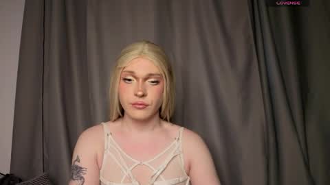 ALENA  INDEPENDENT MODEL online show from 05-14-26, 09:05