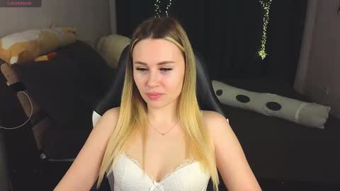 Alena online show from 01-22-25, 05:38