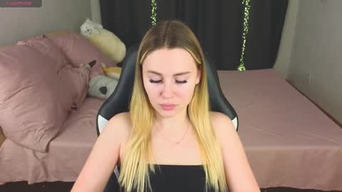 Alena online show from 02-11-25, 04:24