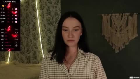 Alena online show from 01-30-25, 03:44