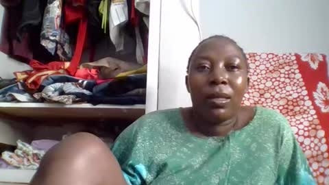 Noreen Kennth and Emilly online show from 10-31-25, 07:20