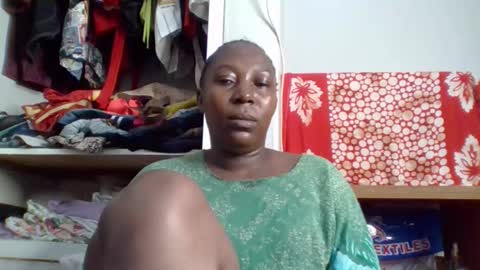 Noreen Kennth and Emilly online show from 11-02-25, 06:49