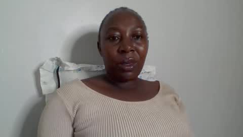 Noreen Kennth and Emilly online show from 11-25-25, 06:46