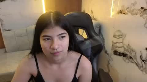 Snapshot of alesia_v chatting on 07-07-26, 06:47 Live 1000pm 600am COLOMBIAN HOUR online show from 07-07-26, 06:47