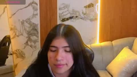Snapshot of alesia_v chatting on 07-16-26, 03:01 Live 1000pm 600am COLOMBIAN HOUR online show from 07-16-26, 03:01