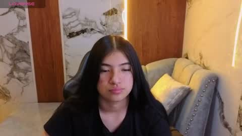 Snapshot of alesia_v chatting on 07-17-26, 03:13 Live 1000pm 600am COLOMBIAN HOUR online show from 07-17-26, 03:13