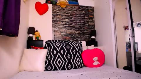 AlesiaSensual online show from 11-04-25, 08:57