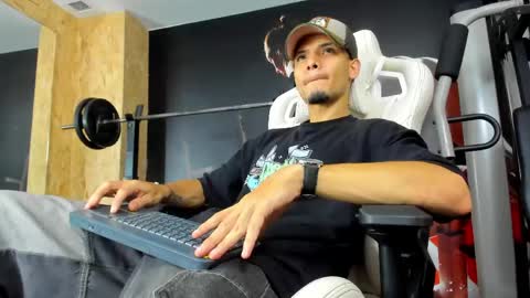 Alessandro King online show from 05-18-26, 10:59