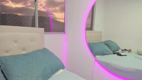 Alessa Moreno online show from 01-08-25, 10:59