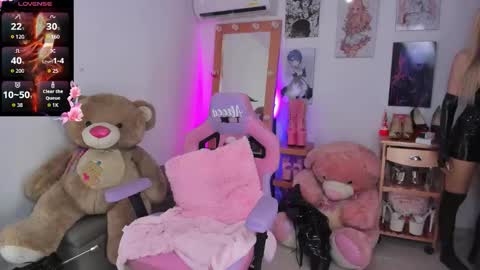 Snapshot of alessandra_thedoll chatting on 05-13-26, 09:33 Alessa online show from 05-13-26, 09:33