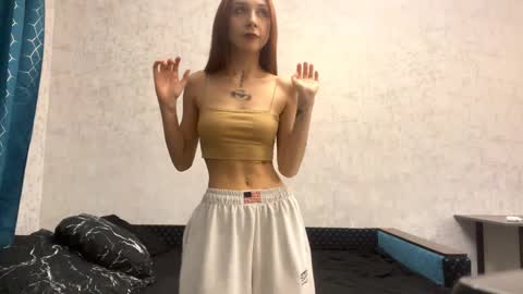 Emma online show from 02-25-26, 01:43