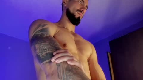 Kciqu3  Independent model online show from 01-26-25, 03:38